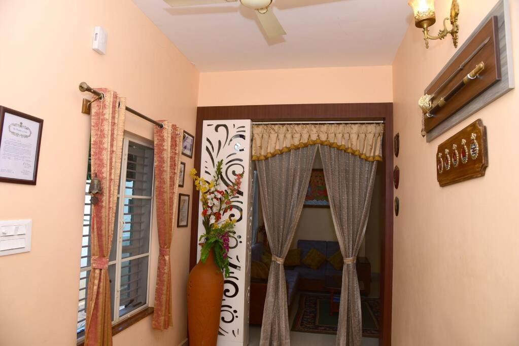 S R Luxurious Fully Ac 3 Bhk Bunglow Mysore Villa Eksteriør bilde